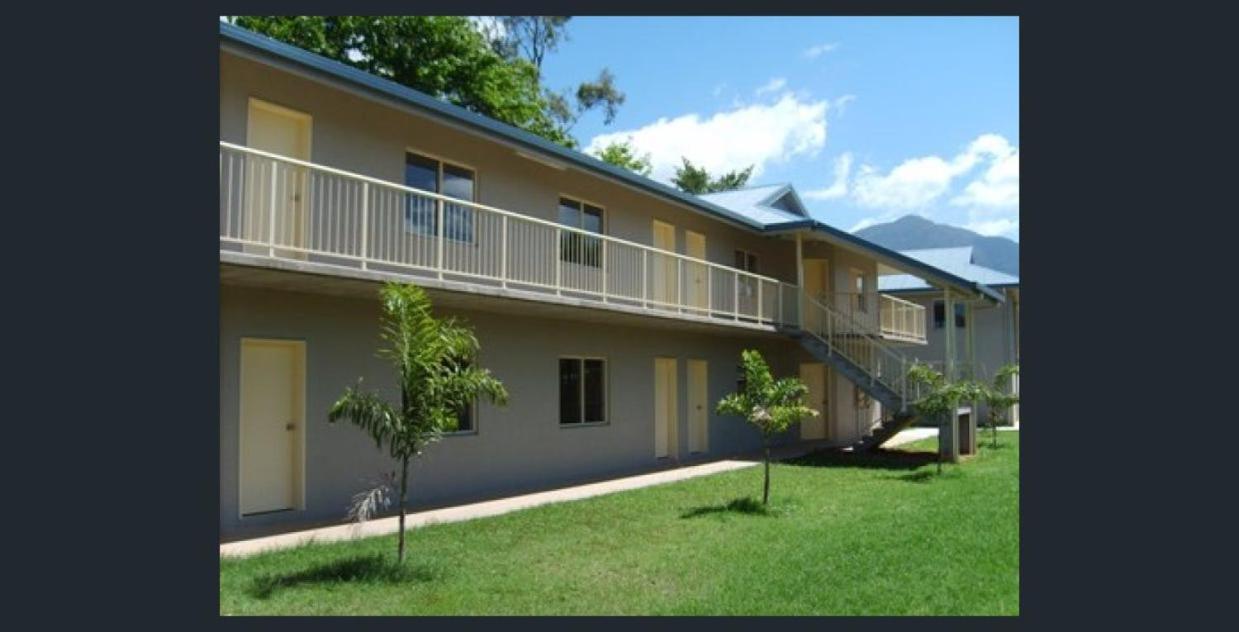 Edmonton Lodge Екстер'єр фото